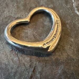 Tiffany & Co. Elsa Peretti Medium Open Heart Pendant Sterling Silver 925 (3gram)